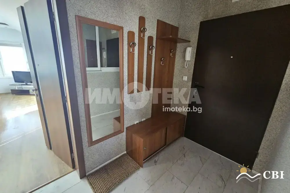 Apartment, 2-room, 50 m², in Varna. Photo 2 of 7. Varna, Black Sea, Bulgaria. Cheap Beach Holiday.