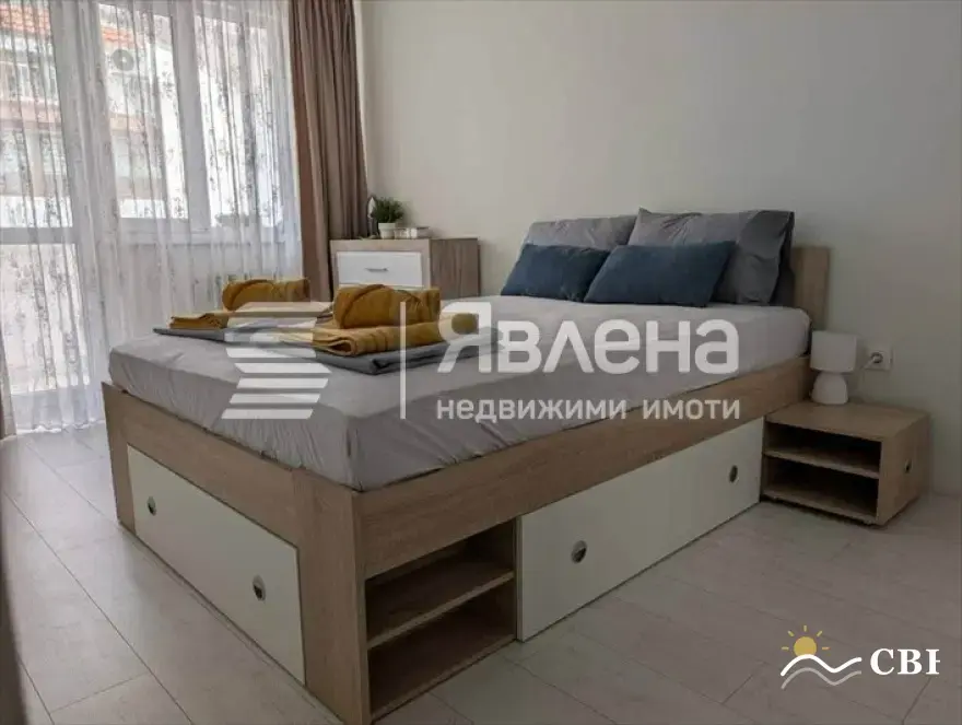 Apartment, 2-room, 60 m², in Burgas. Photo 4 of 12. Burgas, Black Sea, Bulgaria. Cheap Beach Holiday.