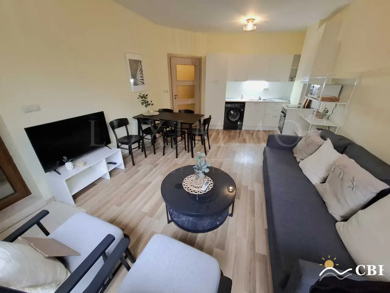 Apartment, 3-room, 109 m², in Varna. Photo 2 of 15. Varna, Black Sea, Bulgaria. Cheap Beach Holiday.