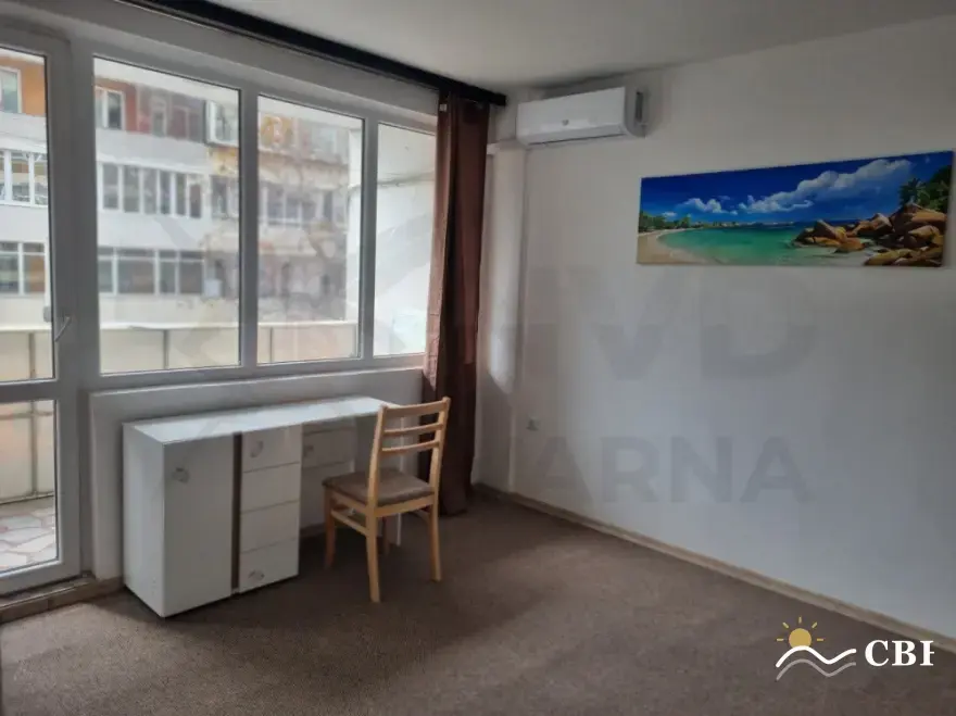 Apartment, 3-room, 86 m², in Varna. Photo 3 of 9. Varna, Black Sea, Bulgaria. Cheap Beach Holiday.