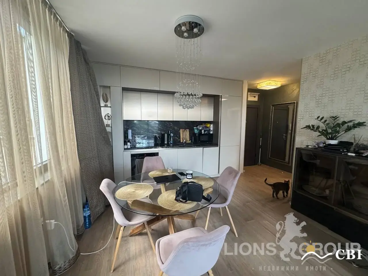 Apartment, 2-room, 75 m², in Varna. Photo 1 of 7. Varna, Black Sea, Bulgaria. Cheap Beach Holiday.