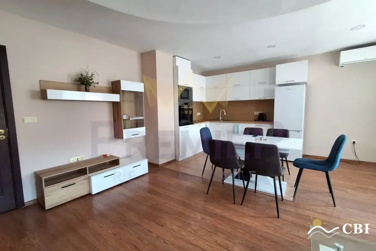 Apartment, 3-room, 100 m², in Varna. Photo 2 of 16. Varna, Black Sea, Bulgaria. Cheap Beach Holiday.