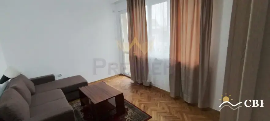 Apartment, 1-room, 100 m², in Pomorie. Photo 4 of 10. Pomorie, Black Sea, Bulgaria. Cheap Beach Holiday.