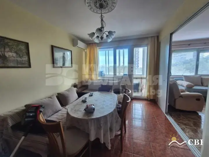 Apartment, 4-room, 100 m², in Varna. Photo 1 of 13. Varna, Black Sea, Bulgaria. Cheap Beach Holiday.