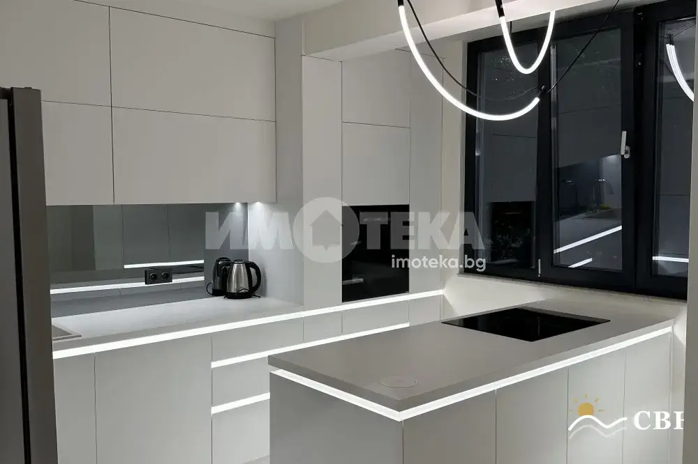 Apartment, 3-room, 100 m², in Varna. Photo 1 of 11. Varna, Black Sea, Bulgaria. Cheap Beach Holiday.