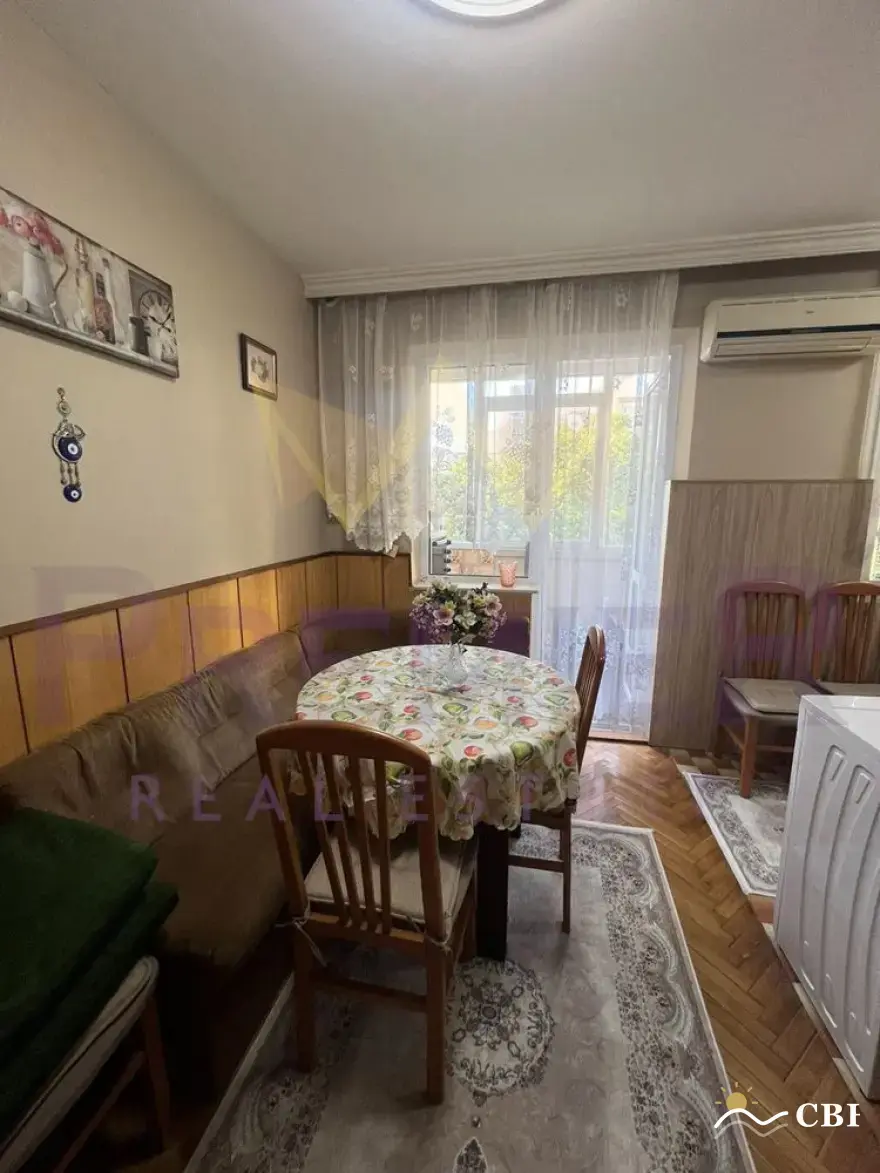 Apartment, 3-room, 96 m², in Varna. Photo 1 of 9. Varna, Black Sea, Bulgaria. Cheap Beach Holiday.
