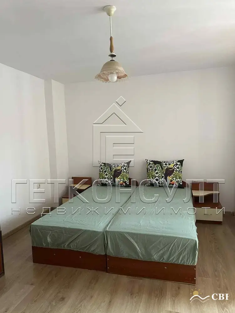 Apartment, 1-room, 64.8 m², in Burgas. Photo 9 of 11. Burgas, Black Sea, Bulgaria. Cheap Beach Holiday.