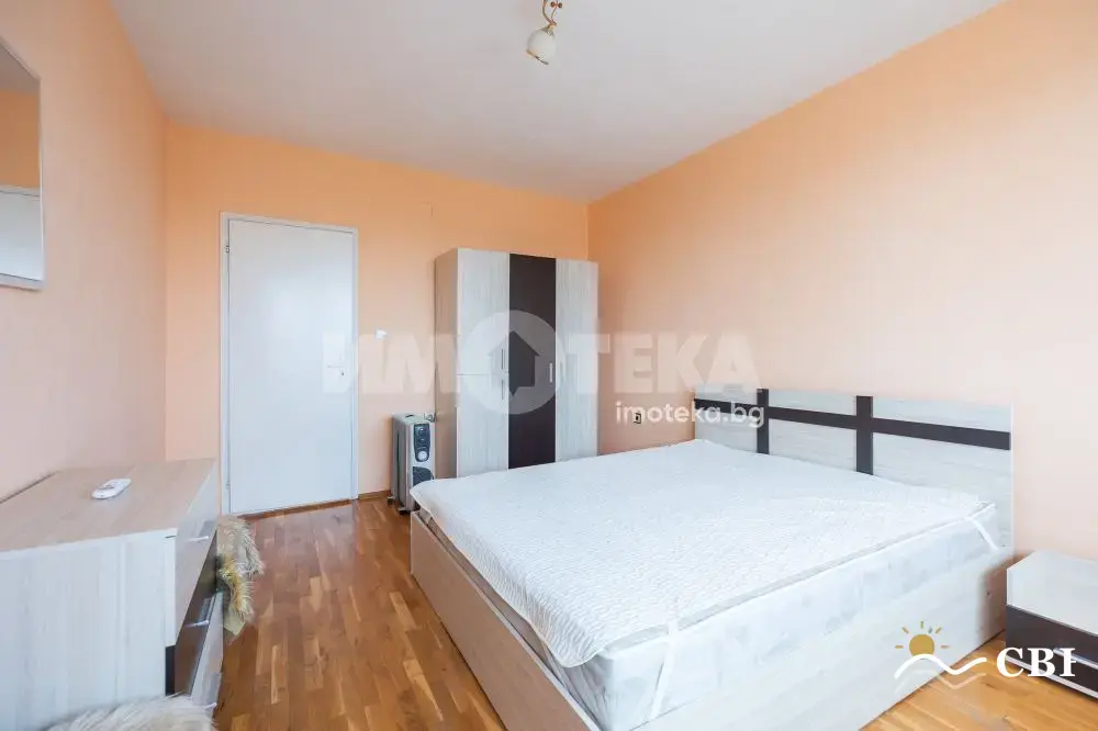 Apartment, 3-room, 61 m², in Varna. Photo 1 of 11. Varna, Black Sea, Bulgaria. Cheap Beach Holiday.