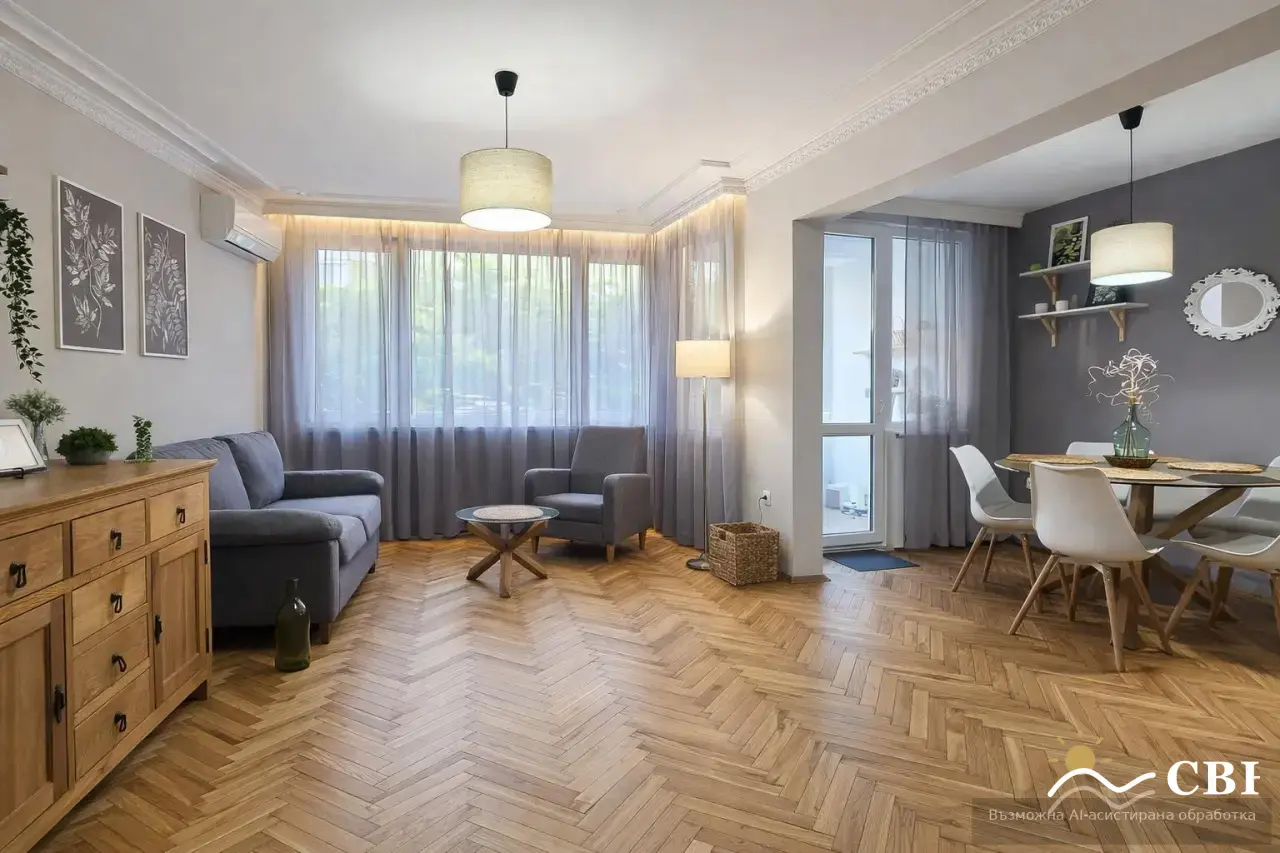 Apartment, 3-room, 90 m², in Varna. Photo 2 of 10. Varna, Black Sea, Bulgaria. Cheap Beach Holiday.