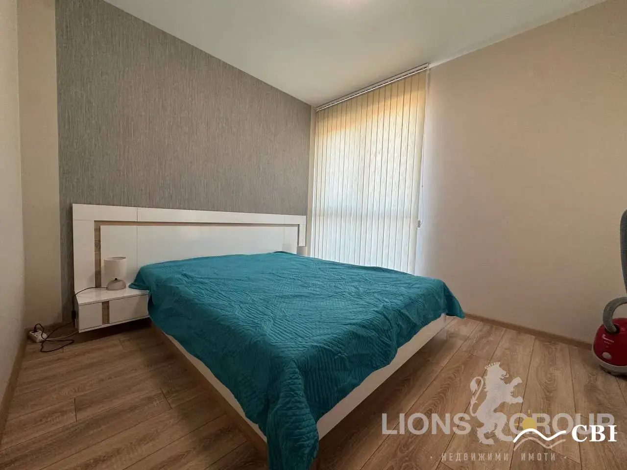 Apartment, 2-room, 80 m², in Izgrev. Photo 6 of 11. Izgrev, Black Sea, Bulgaria. Cheap Beach Holiday.