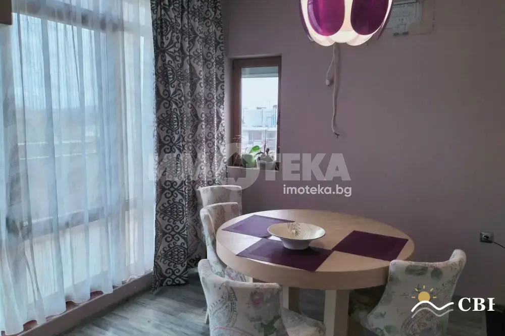 Apartment, 1-room, 250 m², in Burgas. Photo 9 of 15. Burgas, Black Sea, Bulgaria. Cheap Beach Holiday.