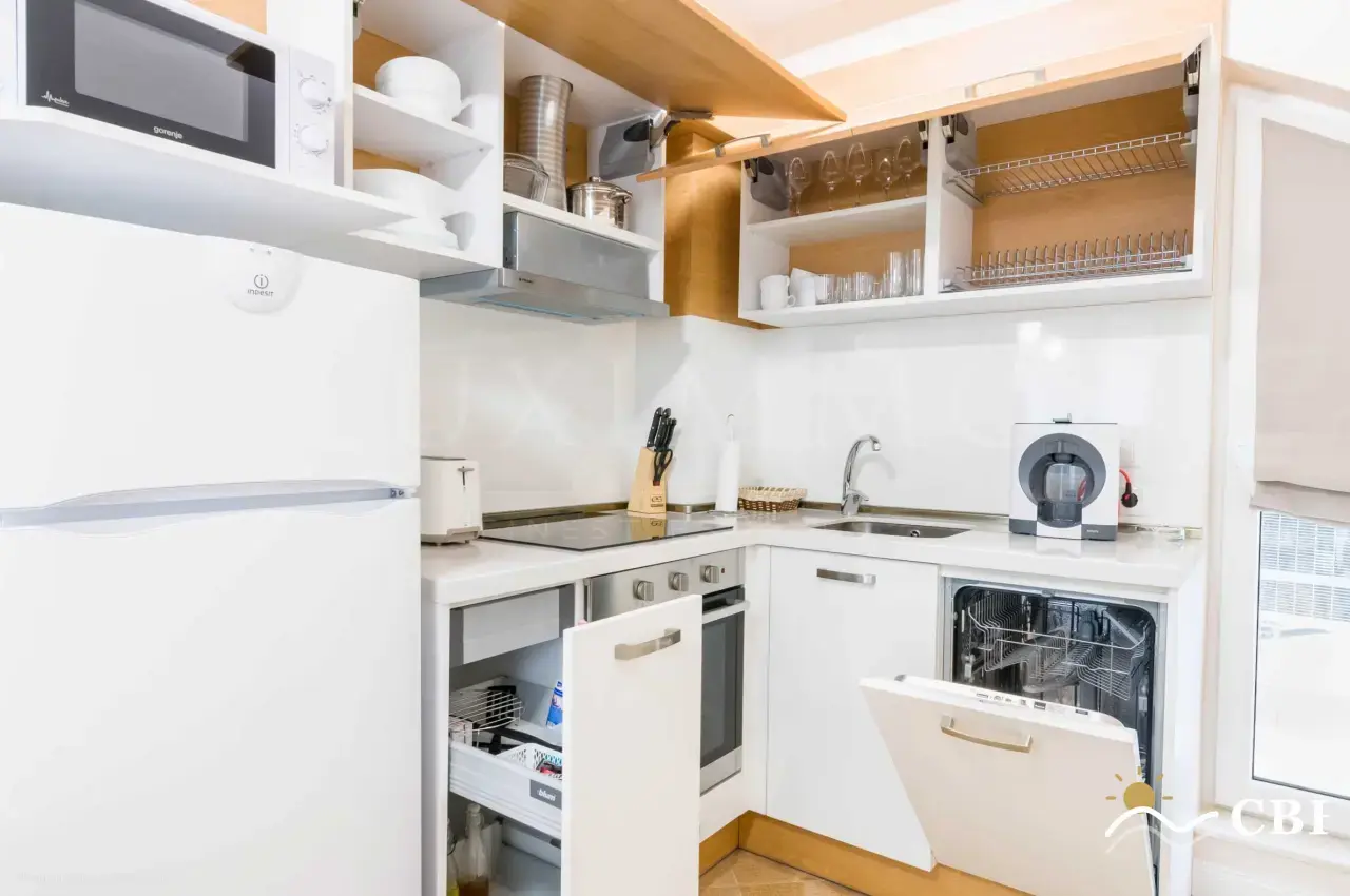 Apartment, 1-room, 110 m², in Varna. Photo 8 of 16. Varna, Black Sea, Bulgaria. Cheap Beach Holiday.