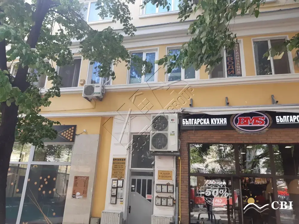 Apartment, 2-room, 60 m², in Burgas. Photo 1 of 11. Burgas, Black Sea, Bulgaria. Cheap Beach Holiday.