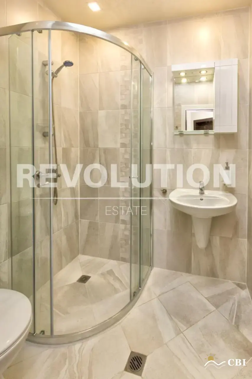 Apartment, 2-room, 70 m², in Varna. Photo 9 of 10. Varna, Black Sea, Bulgaria. Cheap Beach Holiday.