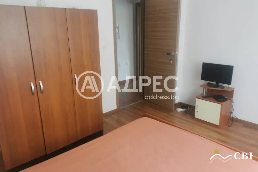 Apartment, 2-room, 65 m², in Burgas. Photo 4 of 11. Burgas, Black Sea, Bulgaria. Cheap Beach Holiday.