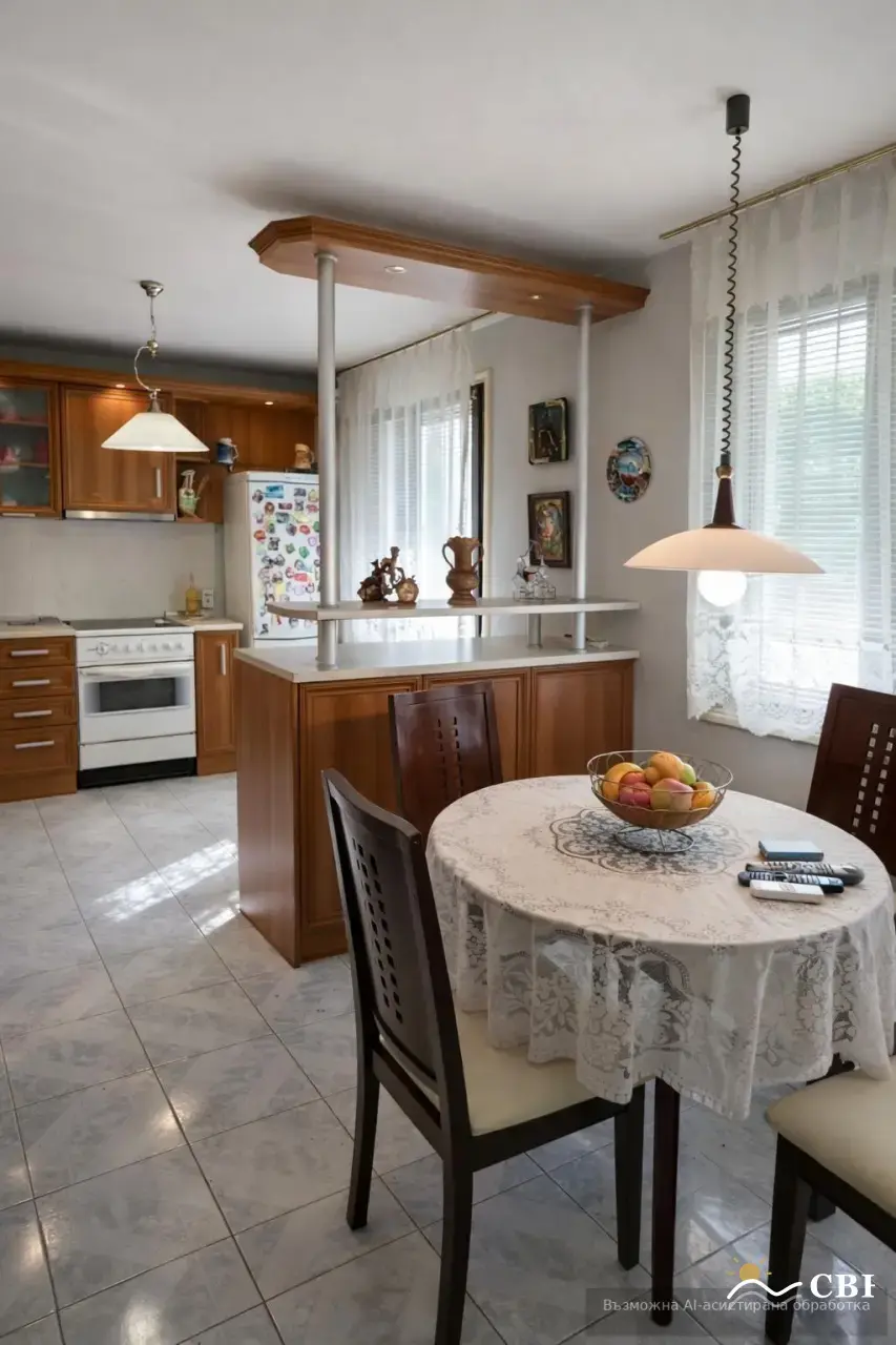 Apartment, 4-room, 102 m², in Varna. Photo 4 of 10. Varna, Black Sea, Bulgaria. Cheap Beach Holiday.