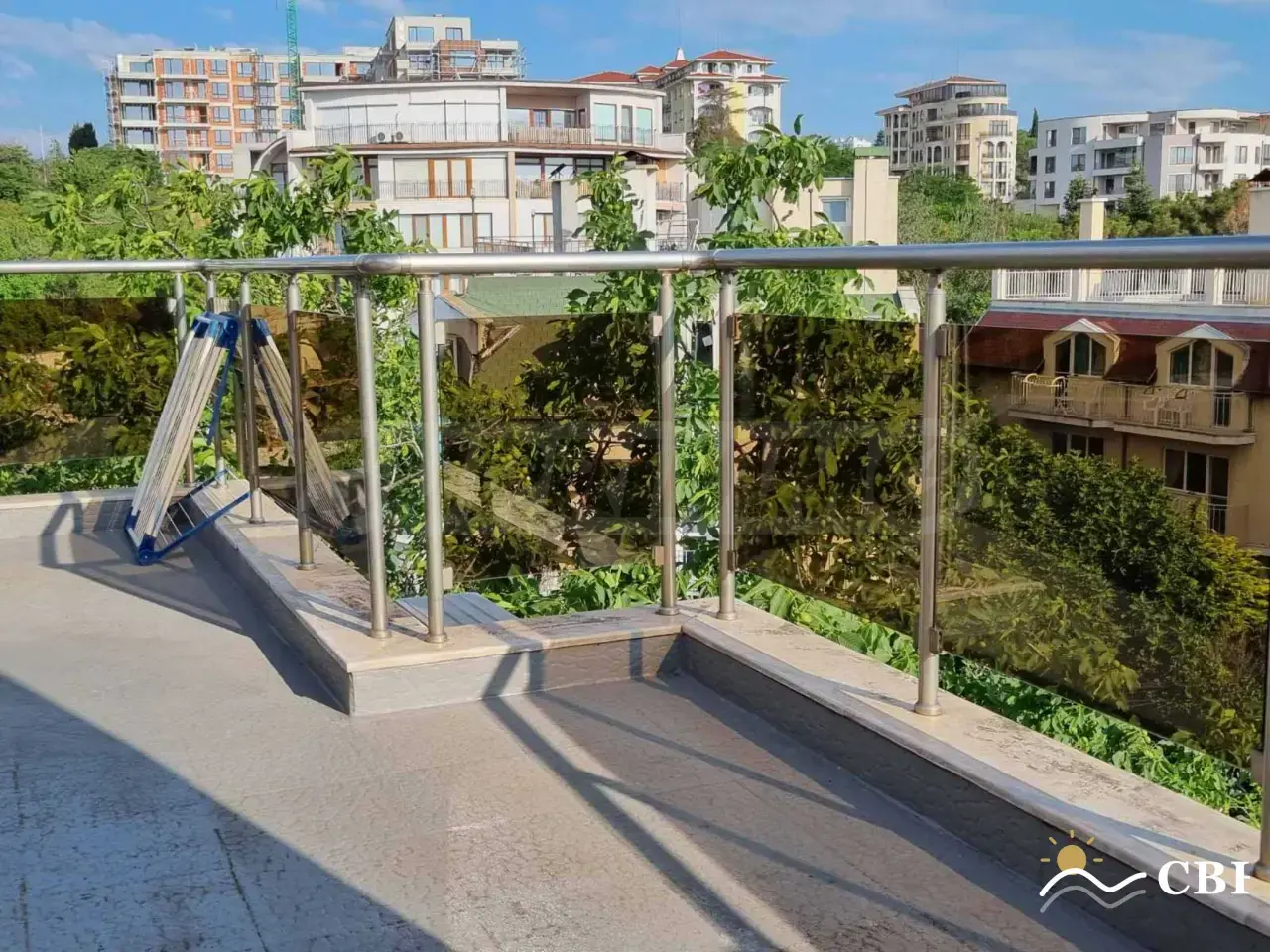 Apartment, 4-room, in St. St. Konstantin and Elena. Photo 2 of 16. St. St. Konstantin and Elena, Black Sea, Bulgaria. Cheap Beach Holiday.