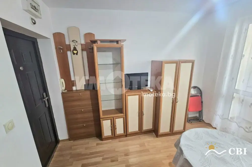 Apartment, 1-room, 30 m², in Varna. Photo 1 of 6. Varna, Black Sea, Bulgaria. Cheap Beach Holiday.