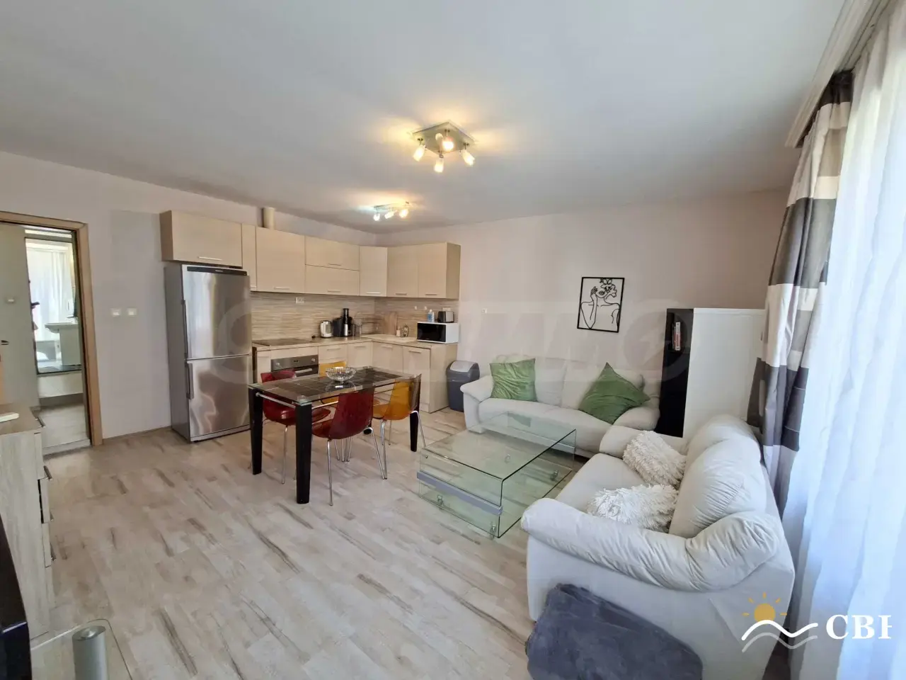 Apartment, 3-room, 98 m², in Varna. Photo 4 of 16. Varna, Black Sea, Bulgaria. Cheap Beach Holiday.
