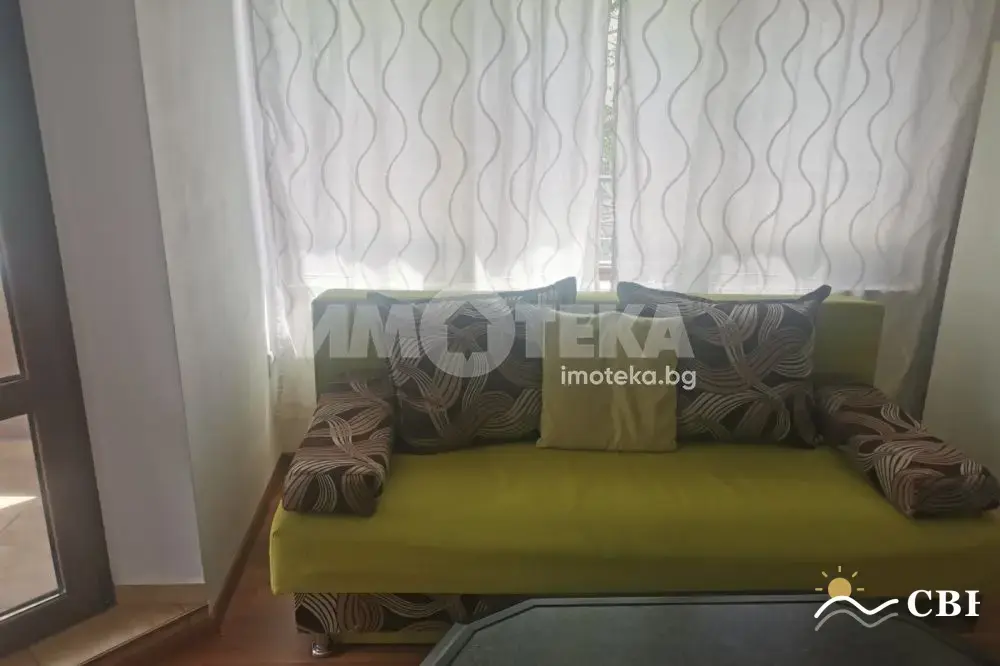 Apartment, 2-room, 65 m², in Burgas. Photo 7 of 11. Burgas, Black Sea, Bulgaria. Cheap Beach Holiday.