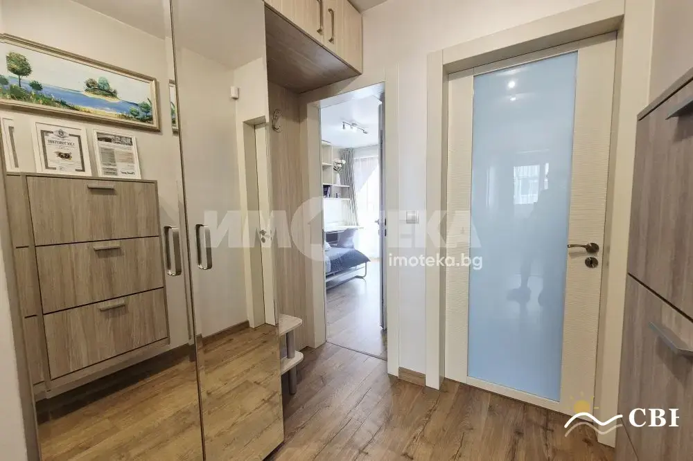 Apartment, 3-room, 80 m², in Varna. Photo 8 of 13. Varna, Black Sea, Bulgaria. Cheap Beach Holiday.