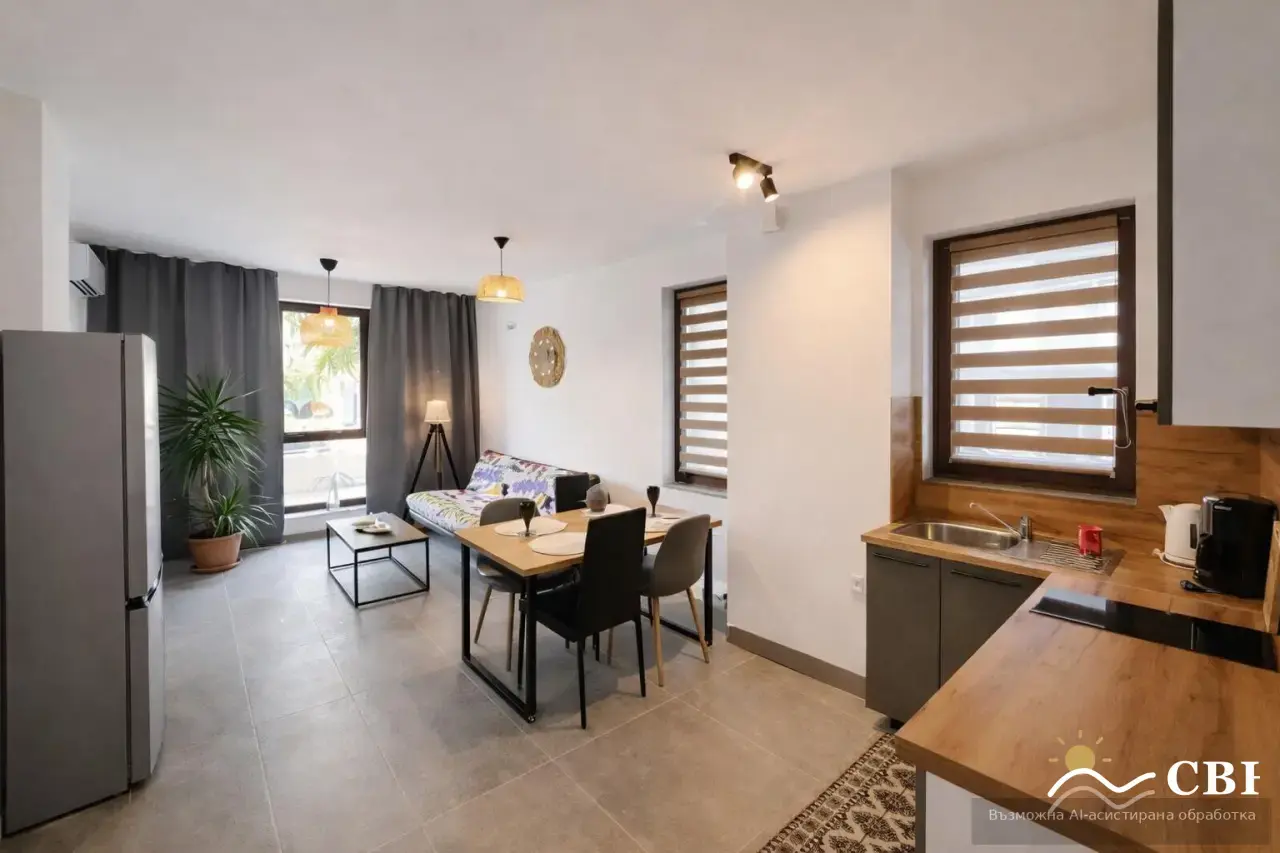 Apartment, 2-room, 60 m², in Burgas. Photo 1 of 8. Burgas, Black Sea, Bulgaria. Cheap Beach Holiday.