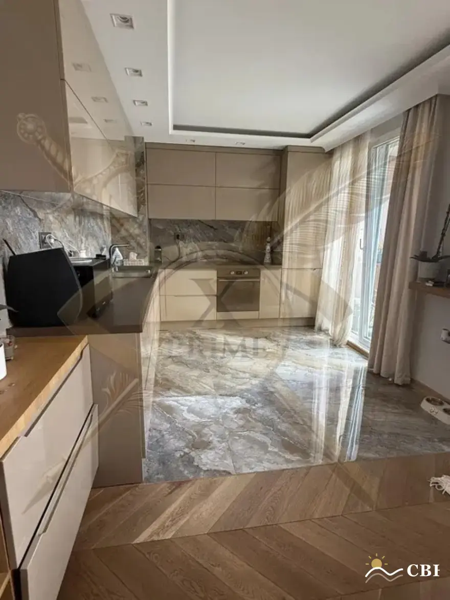 Apartment, 3-room, 116 m², in Varna. Photo 2 of 14. Varna, Black Sea, Bulgaria. Cheap Beach Holiday.