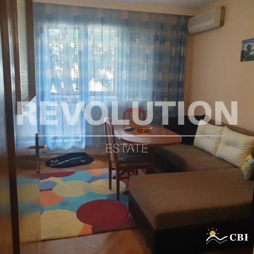 Apartment, 1-room, 120 m², in Varna. Photo 2 of 12. Varna, Black Sea, Bulgaria. Cheap Beach Holiday.
