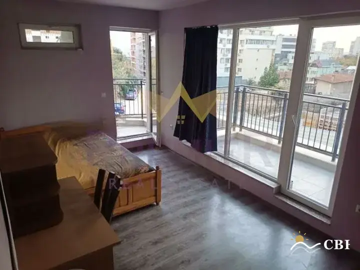 Apartment, 2-room, 64 m², in Varna. Photo 8 of 12. Varna, Black Sea, Bulgaria. Cheap Beach Holiday.