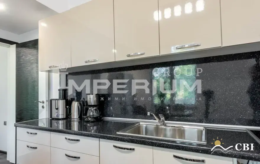 Apartment, 4-room, 110 m², in Varna. Photo 4 of 16. Varna, Black Sea, Bulgaria. Cheap Beach Holiday.