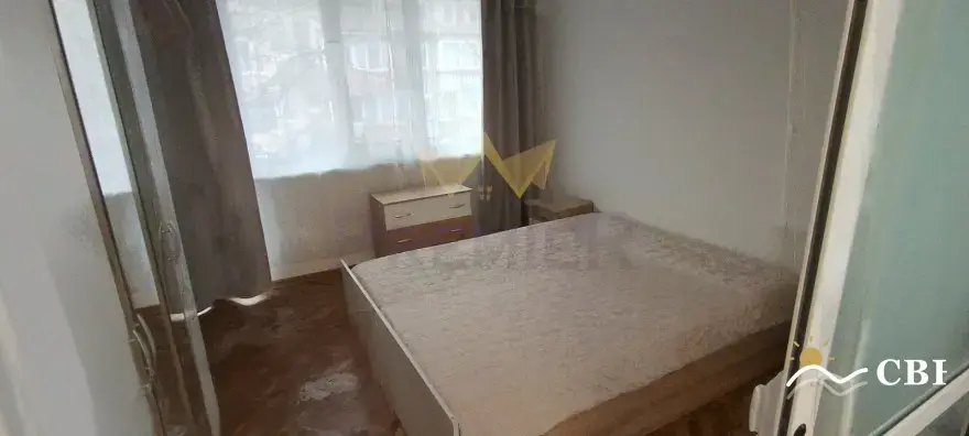 Apartment, 1-room, 100 m², in Pomorie. Photo 3 of 10. Pomorie, Black Sea, Bulgaria. Cheap Beach Holiday.