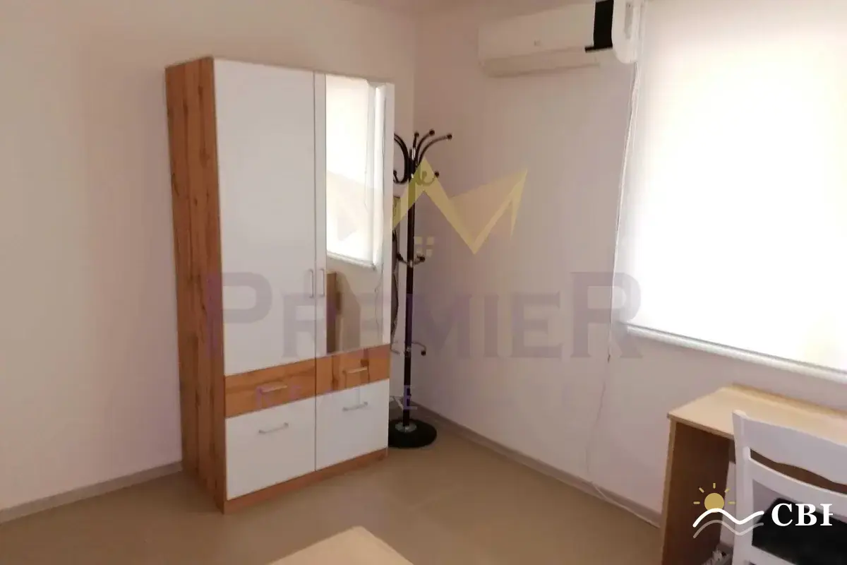 Apartment, 4-room, 97 m², in Varna. Photo 8 of 10. Varna, Black Sea, Bulgaria. Cheap Beach Holiday.