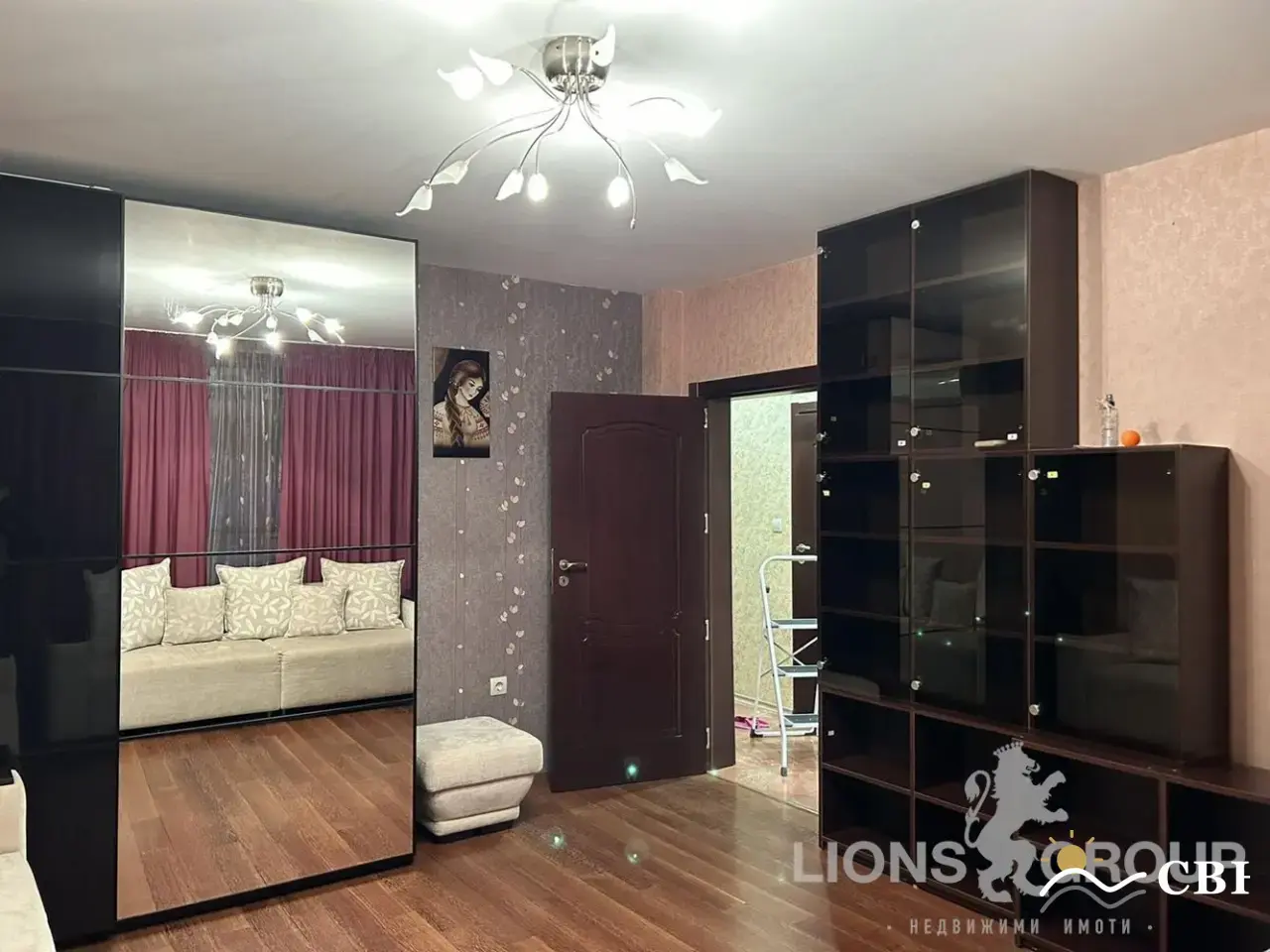 Apartment, 3-room, 106 m², in Varna. Photo 9 of 12. Varna, Black Sea, Bulgaria. Cheap Beach Holiday.