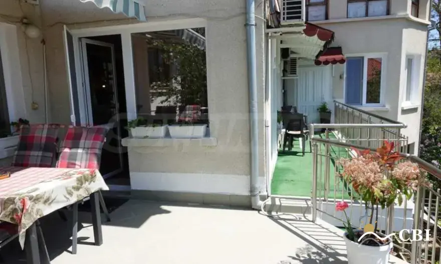 Apartment, 4-room, 200 m², in Varna. Photo 8 of 12. Varna, Black Sea, Bulgaria. Cheap Beach Holiday.