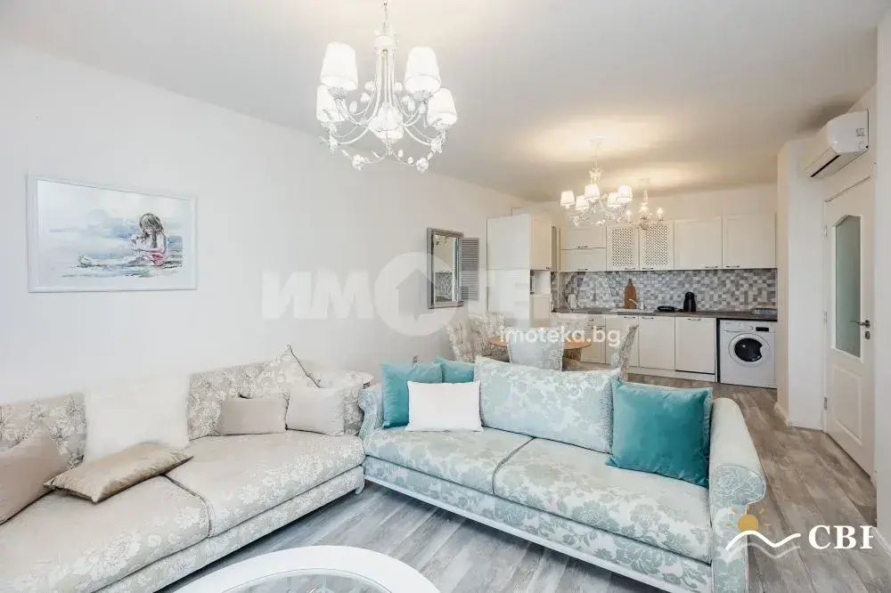 Apartment, 2-room, 100 m², in Varna. Photo 1 of 16. Varna, Black Sea, Bulgaria. Cheap Beach Holiday.