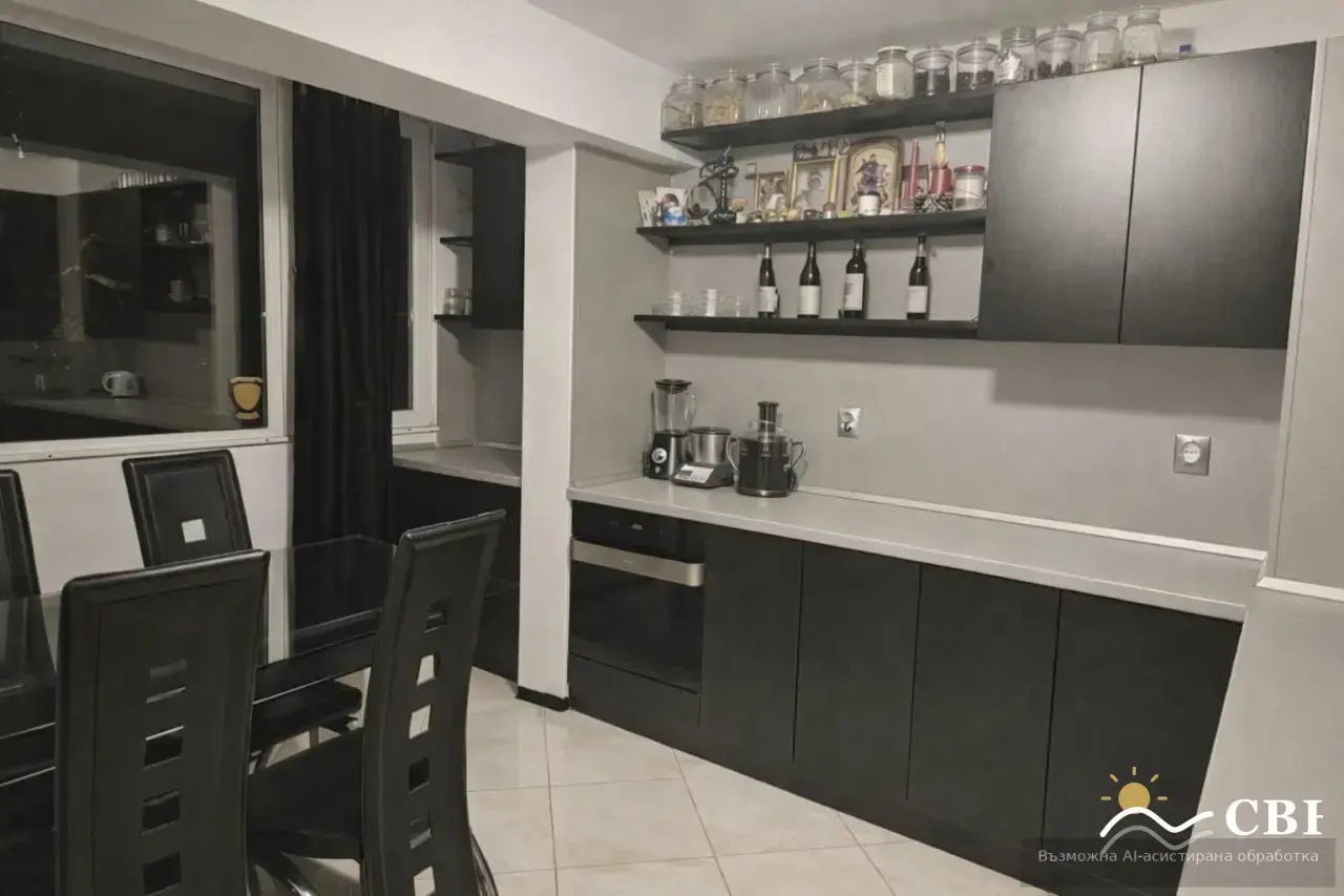Apartment, 4-room, 80 m², in Varna. Photo 1 of 8. Varna, Black Sea, Bulgaria. Cheap Beach Holiday.