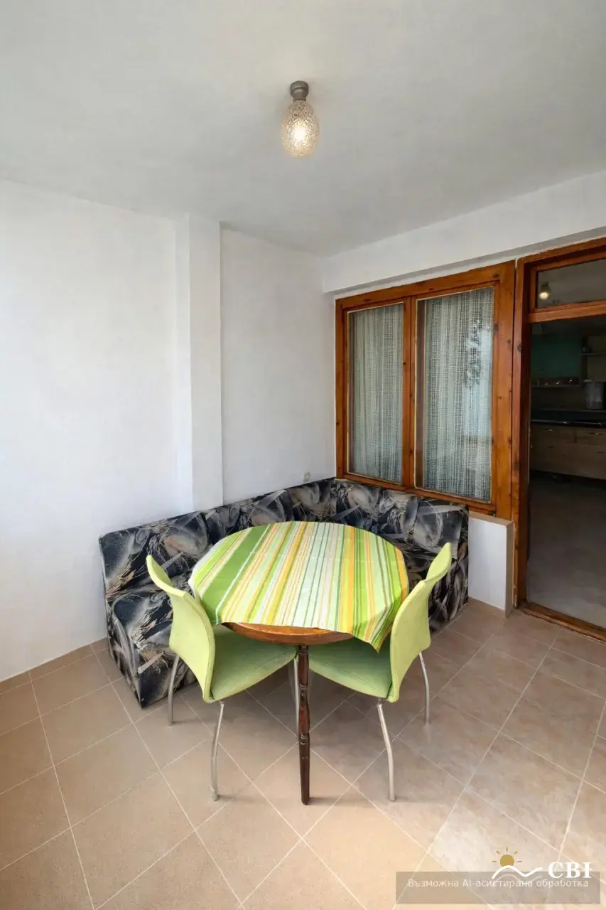 Apartment, 4-room, 100 m², in Varna. Photo 8 of 12. Varna, Black Sea, Bulgaria. Cheap Beach Holiday.