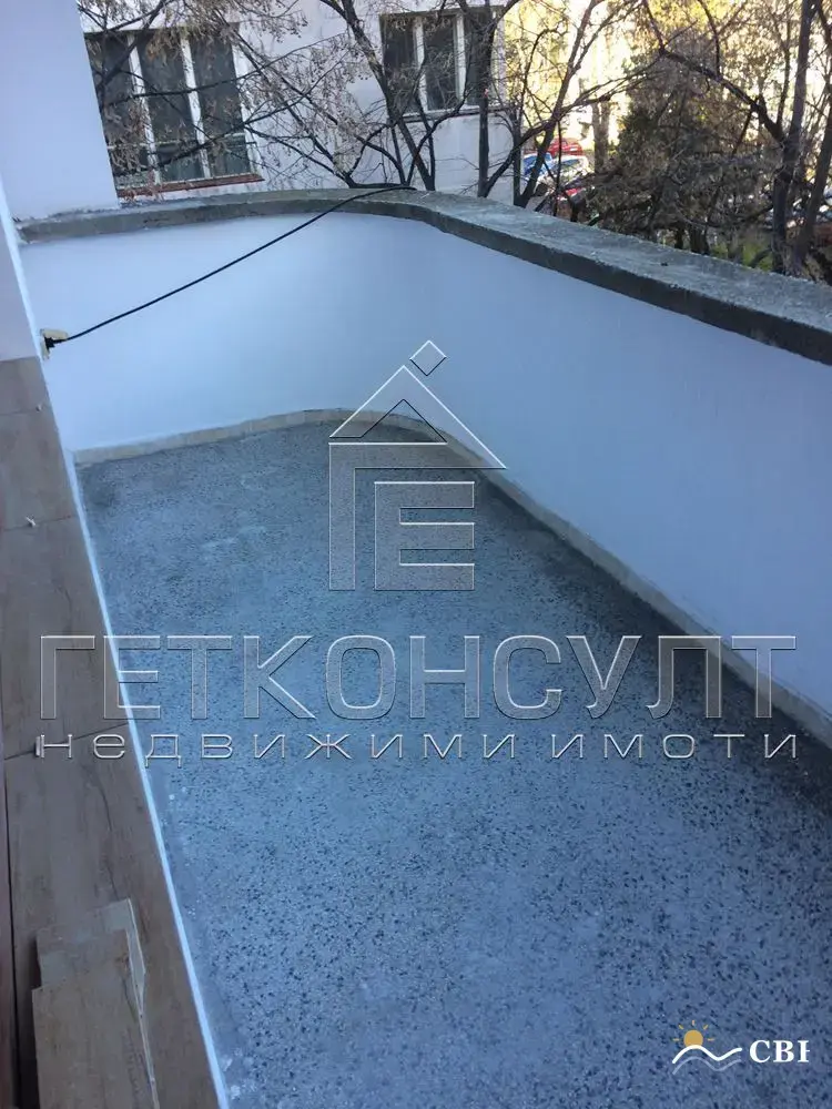 Apartment, 1-room, 111.0 m², in Burgas. Photo 6 of 11. Burgas, Black Sea, Bulgaria. Cheap Beach Holiday.