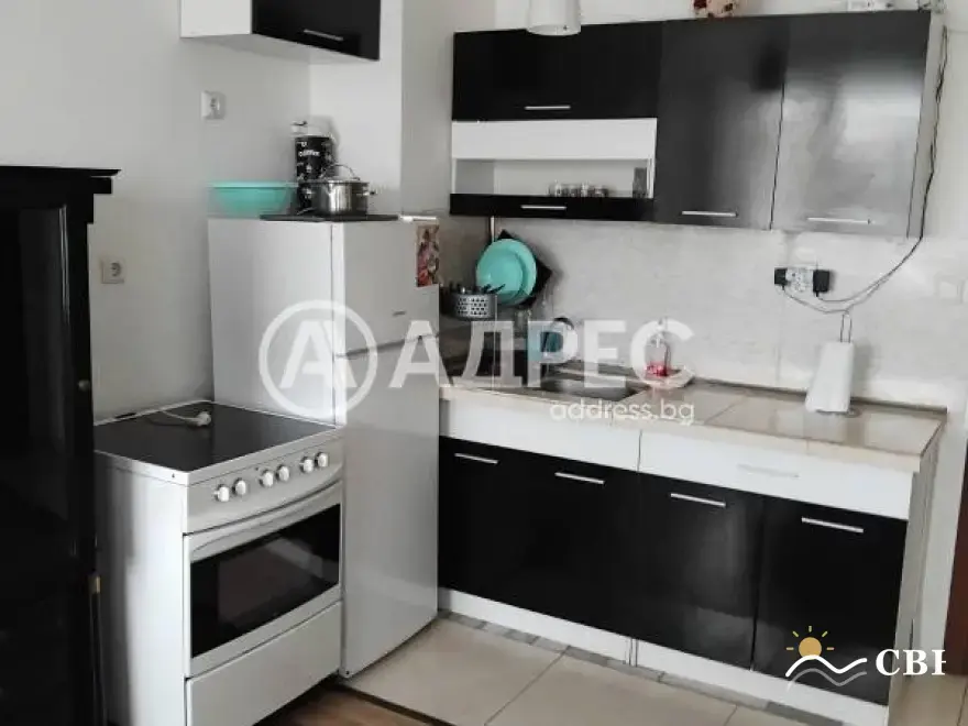 Apartment, 2-room, 60 m², in Pomorie. Photo 1 of 7. Pomorie, Black Sea, Bulgaria. Cheap Beach Holiday.