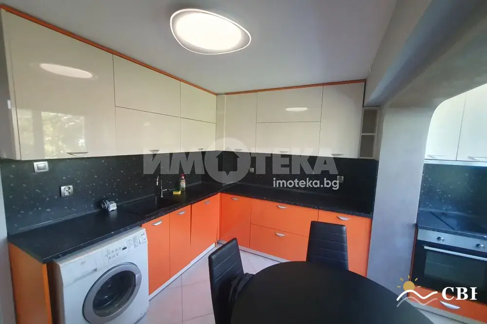Apartment, 3-room, 80 m², in Varna. Photo 2 of 13. Varna, Black Sea, Bulgaria. Cheap Beach Holiday.