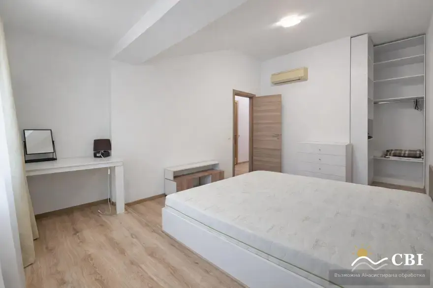 Apartment, 3-room, 120 m², in Varna. Photo 4 of 8. Varna, Black Sea, Bulgaria. Cheap Beach Holiday.