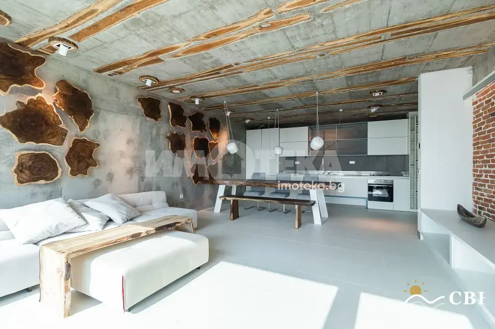 Apartment, 3-room, 110 m², in Varna. Photo 1 of 1. Varna, Black Sea, Bulgaria. Cheap Beach Holiday.