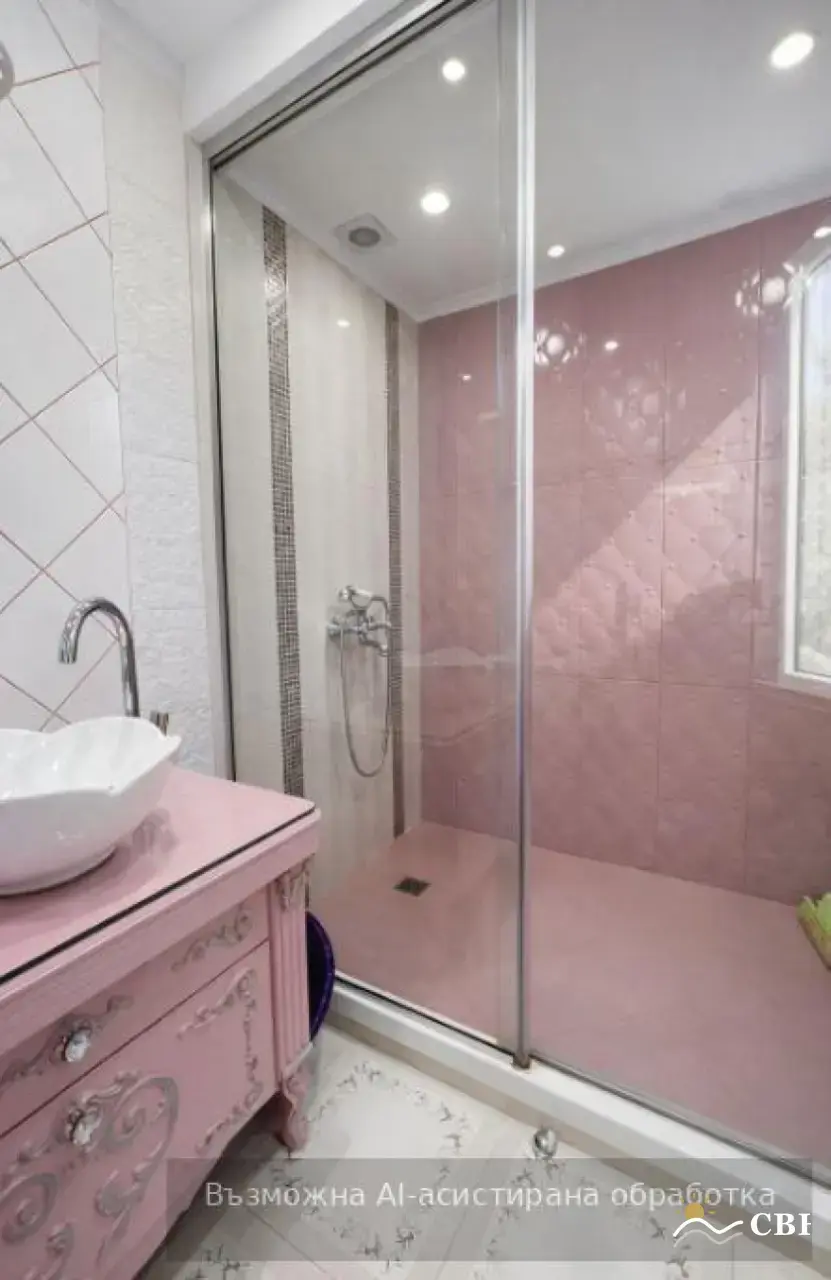 House, 1-room, 200 m², in Varna. Photo 6 of 9. Varna, Black Sea, Bulgaria. Cheap Beach Holiday.