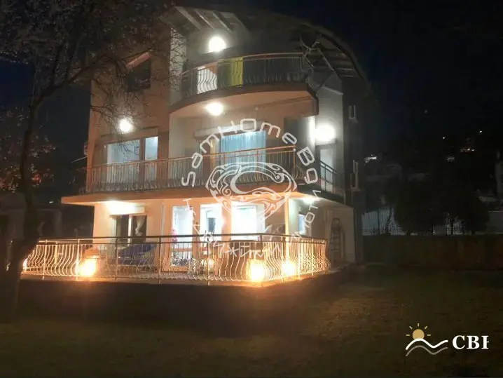 House, 5-room, 180 m², in Albena. Photo 2 of 16. Albena, Black Sea, Bulgaria. Cheap Beach Holiday.
