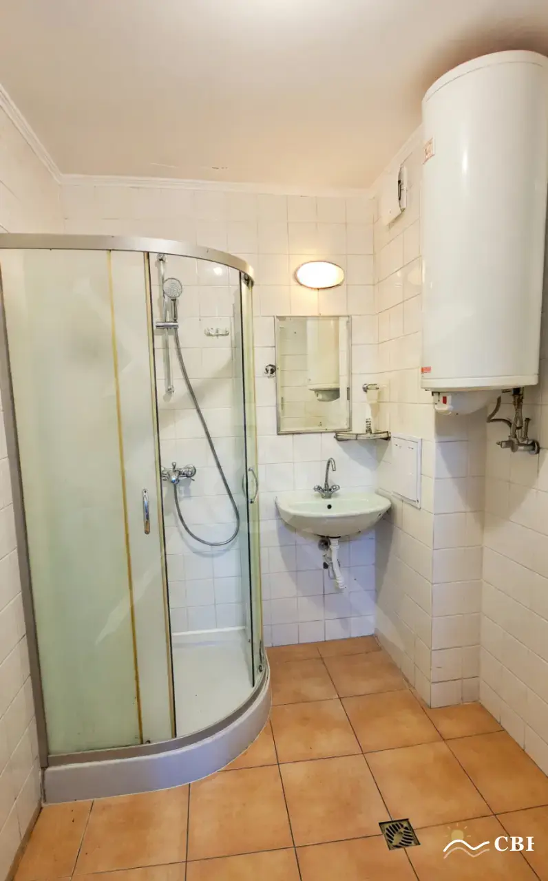 Apartment, 3-room, 70 m², in Kableshkovo. Photo 2 of 2. Kableshkovo, Black Sea, Bulgaria. Cheap Beach Holiday.