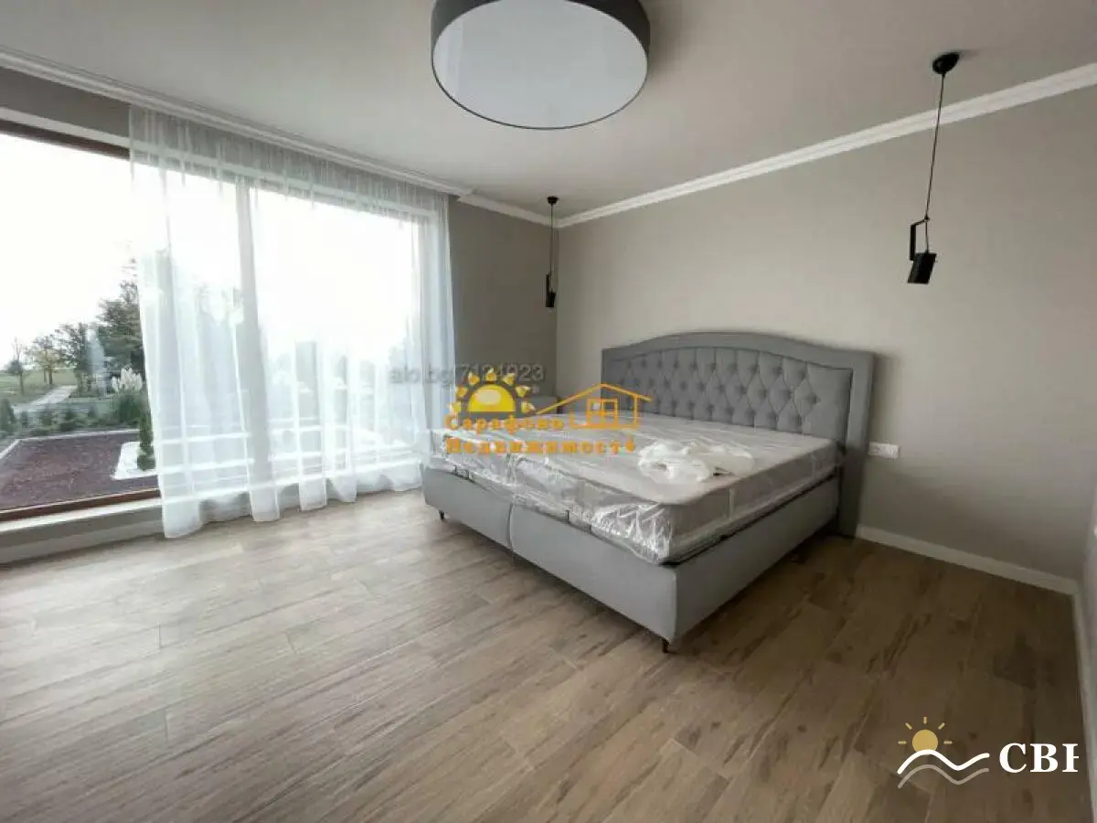 House, 1-room, 230 m², in Sarafovo. Photo 5 of 10. Sarafovo, Black Sea, Bulgaria. Cheap Beach Holiday.