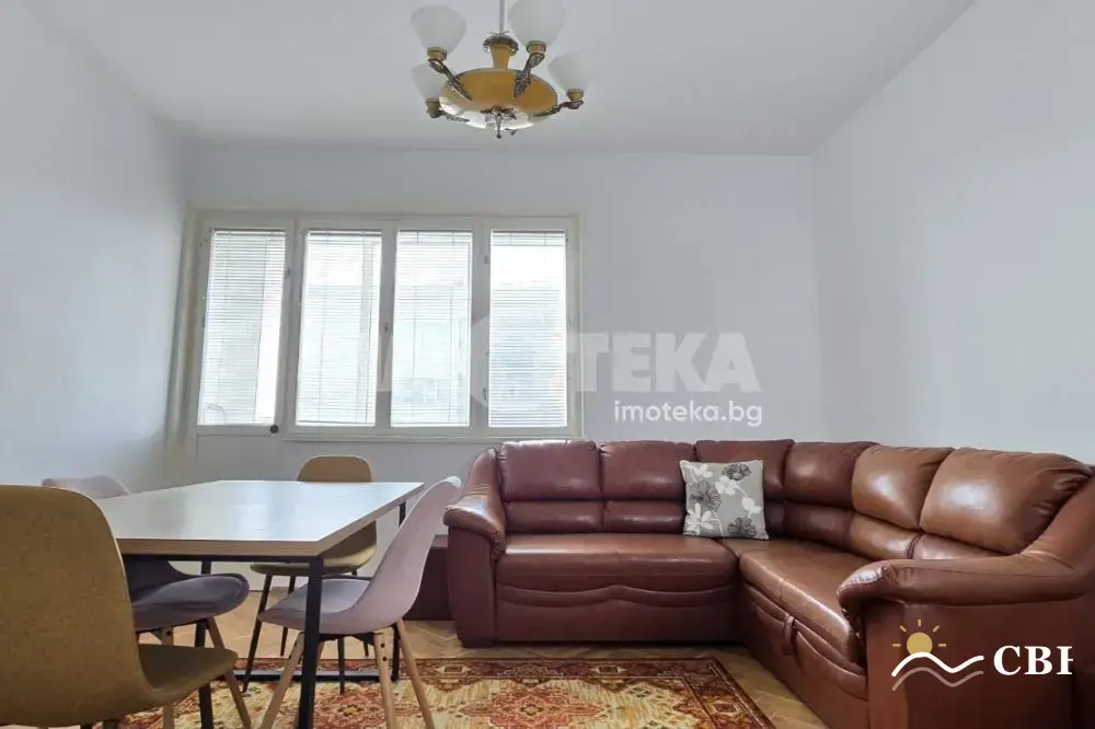 Apartment, 3-room, 105 m², in Varna. Photo 2 of 16. Varna, Black Sea, Bulgaria. Cheap Beach Holiday.