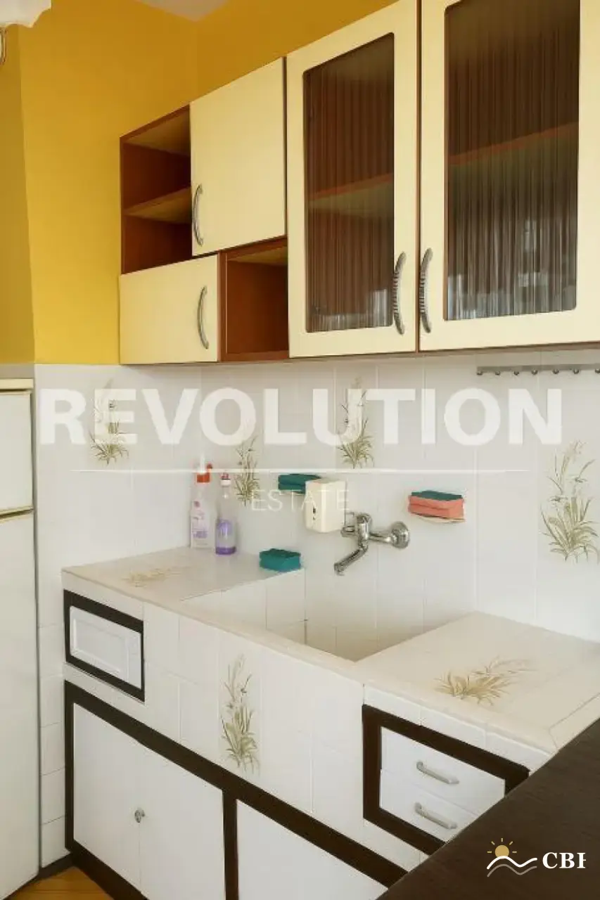 Apartment, 2-room, 76 m², in Varna. Photo 2 of 7. Varna, Black Sea, Bulgaria. Cheap Beach Holiday.