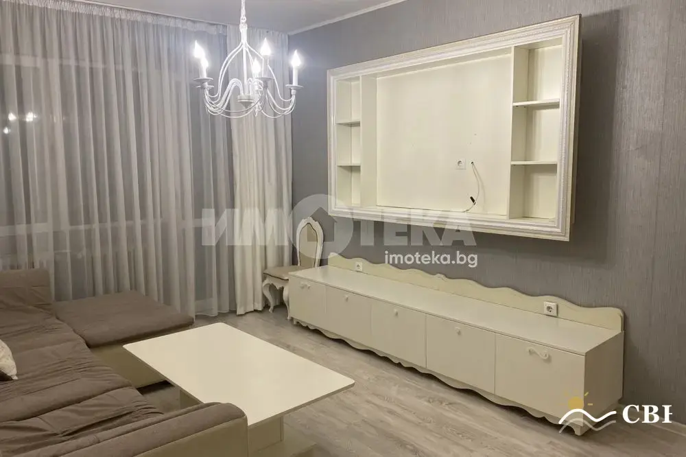 Apartment, 2-room, 65 m², in Varna. Photo 2 of 10. Varna, Black Sea, Bulgaria. Cheap Beach Holiday.