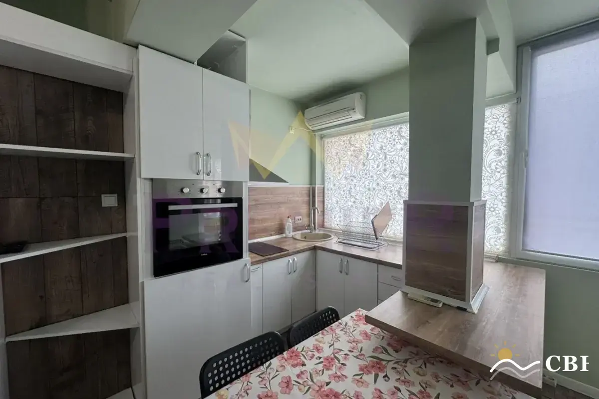 Apartment, 4-room, 120 m², in Varna. Photo 3 of 12. Varna, Black Sea, Bulgaria. Cheap Beach Holiday.